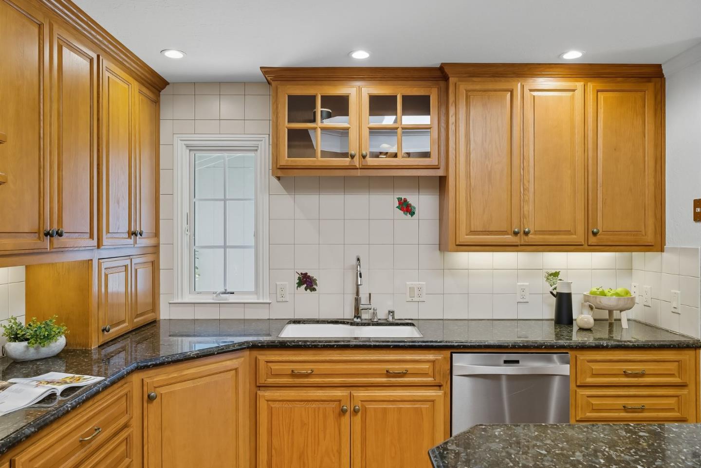 Detail Gallery Image 32 of 85 For 1423 Dot Ct, San Jose,  CA 95120 - 5 Beds | 4 Baths
