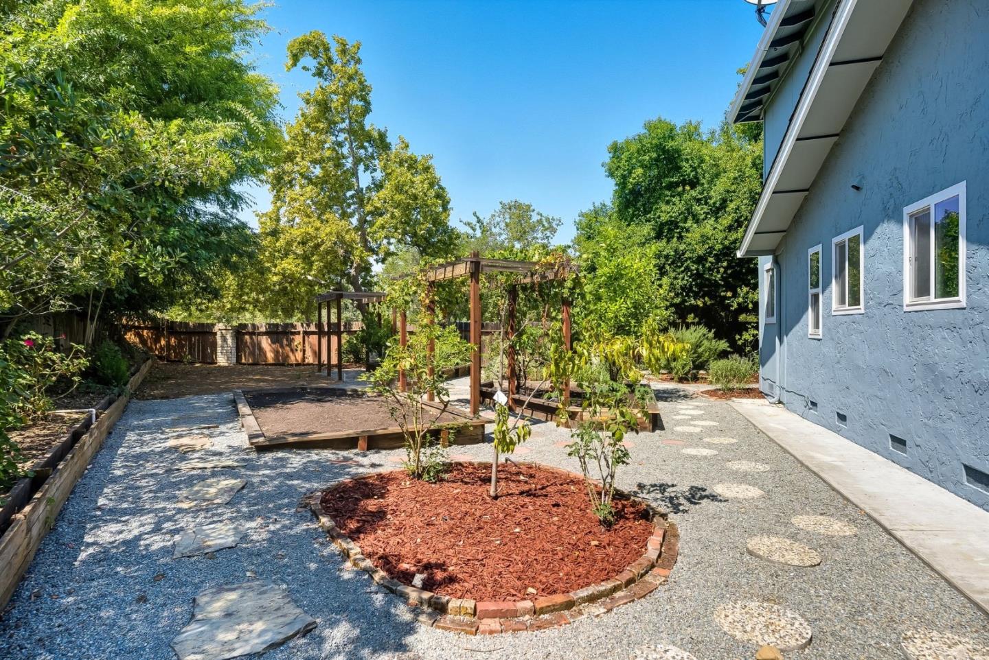 Detail Gallery Image 69 of 85 For 1423 Dot Ct, San Jose,  CA 95120 - 5 Beds | 4 Baths