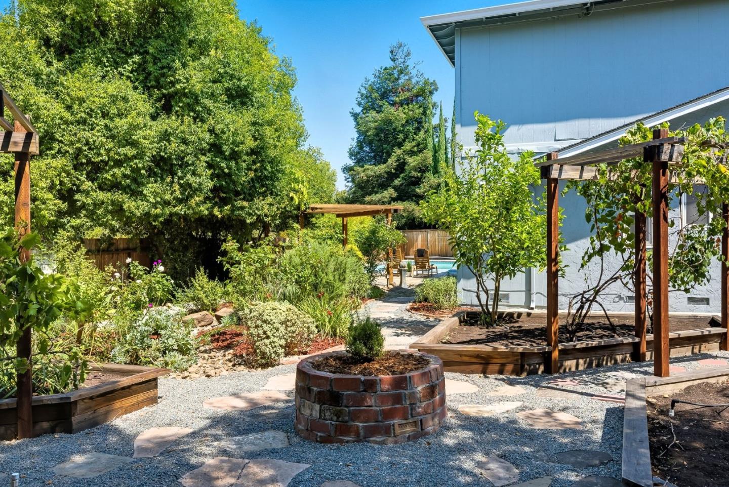 Detail Gallery Image 70 of 85 For 1423 Dot Ct, San Jose,  CA 95120 - 5 Beds | 4 Baths