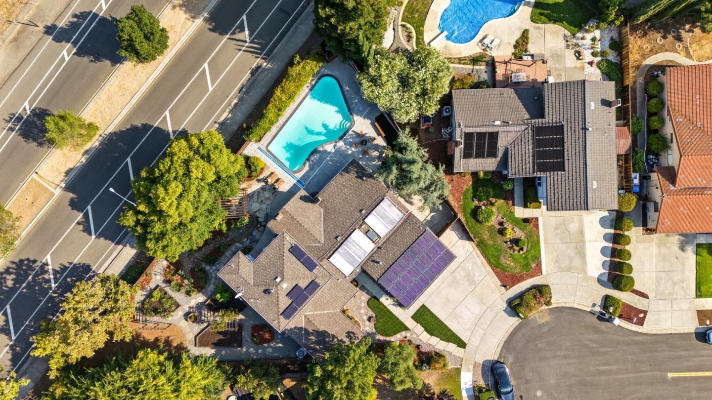 Detail Gallery Image 79 of 85 For 1423 Dot Ct, San Jose,  CA 95120 - 5 Beds | 4 Baths