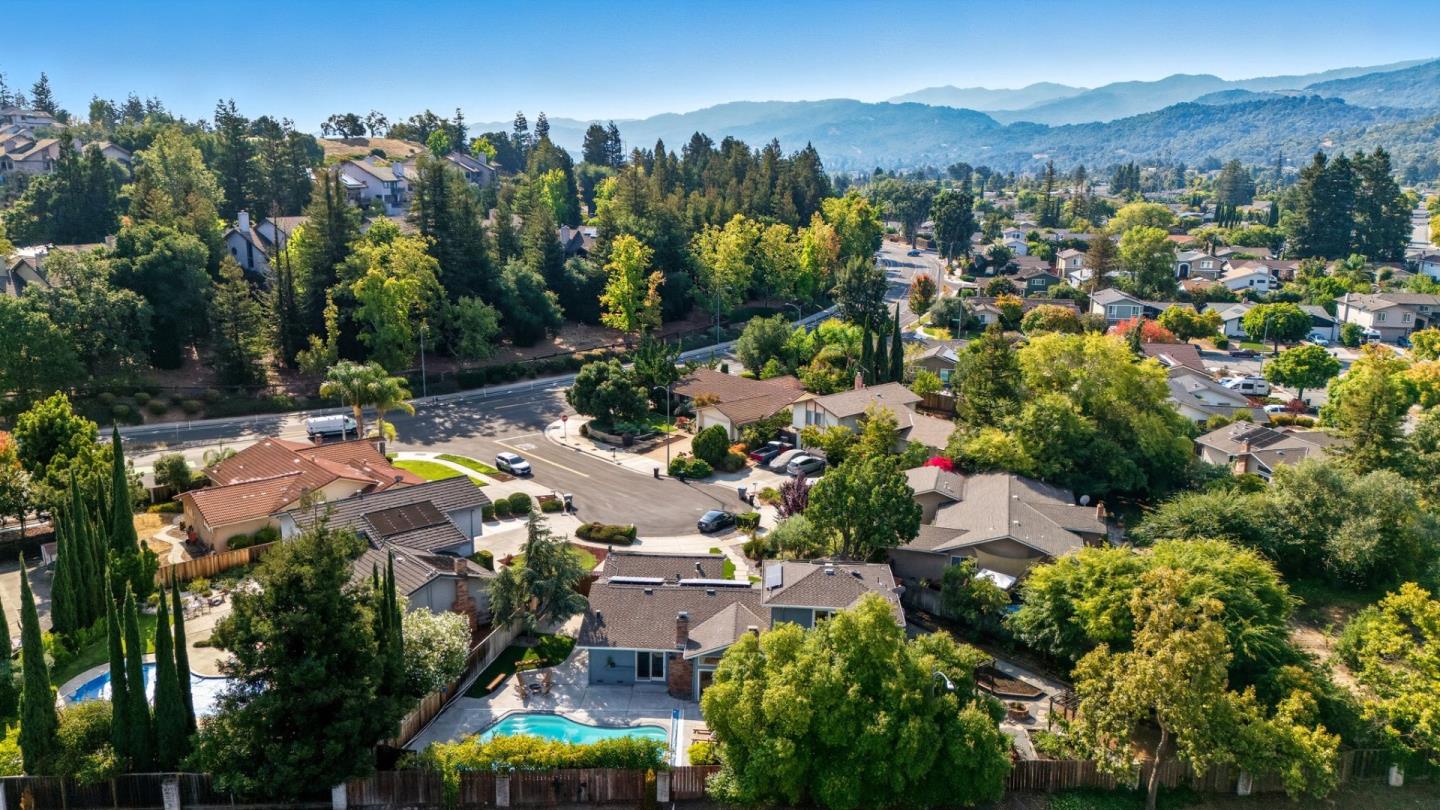 Detail Gallery Image 81 of 85 For 1423 Dot Ct, San Jose,  CA 95120 - 5 Beds | 4 Baths