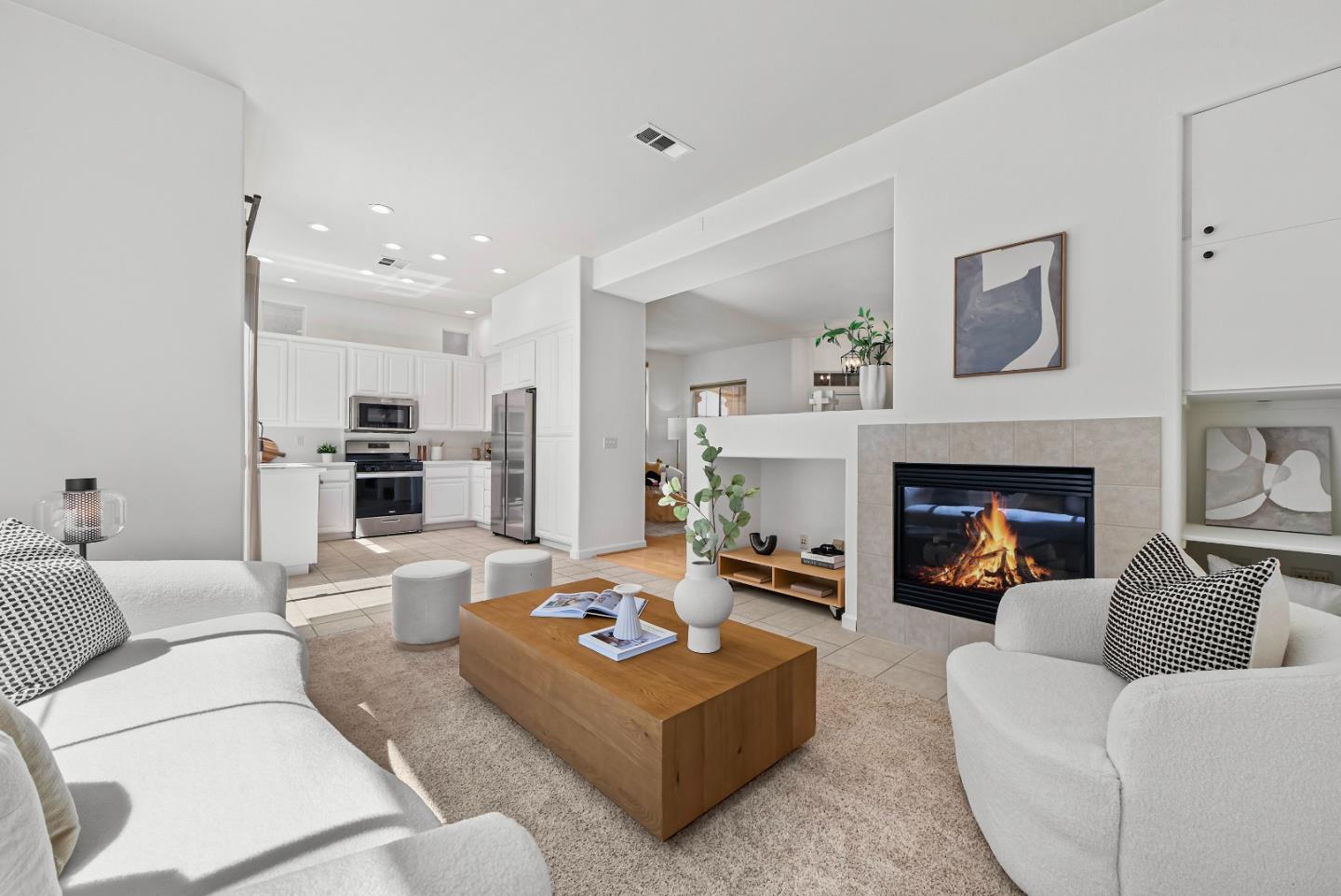 Detail Gallery Image 12 of 58 For 427 Nicholas Dr, Mountain View,  CA 94043 - 4 Beds | 2/1 Baths