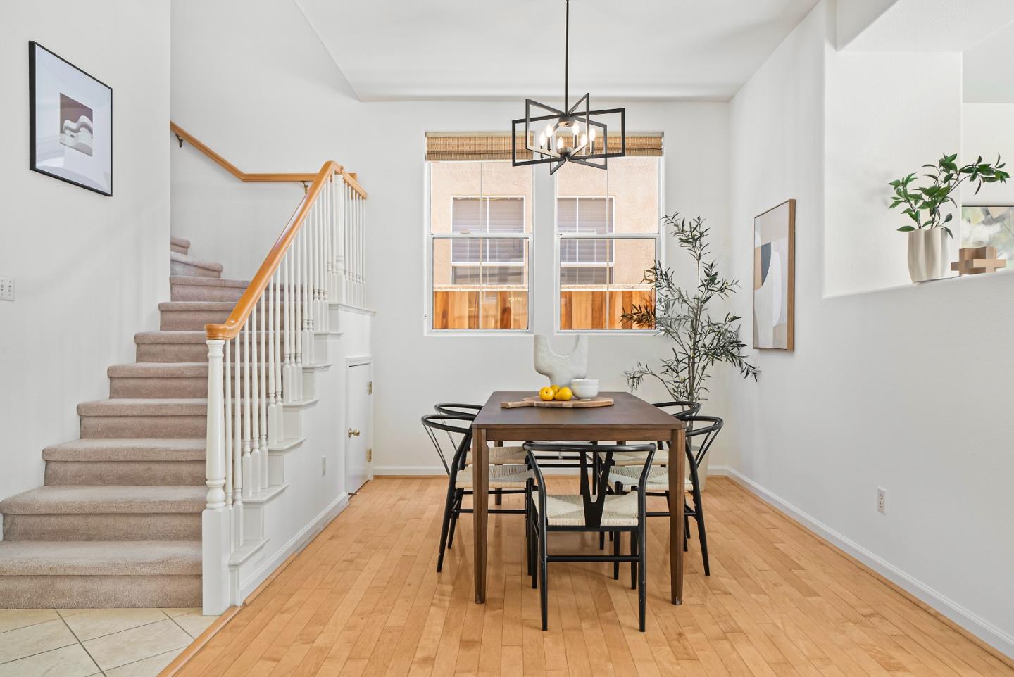 Detail Gallery Image 15 of 58 For 427 Nicholas Dr, Mountain View,  CA 94043 - 4 Beds | 2/1 Baths