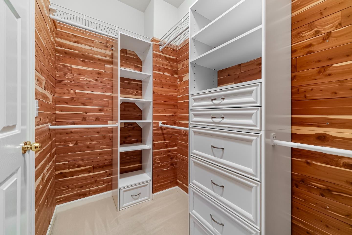 Detail Gallery Image 21 of 58 For 427 Nicholas Dr, Mountain View,  CA 94043 - 4 Beds | 2/1 Baths