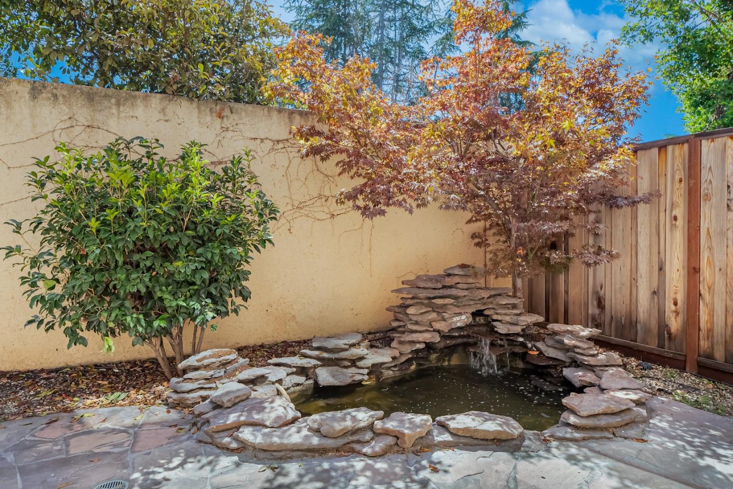 Detail Gallery Image 36 of 58 For 427 Nicholas Dr, Mountain View,  CA 94043 - 4 Beds | 2/1 Baths
