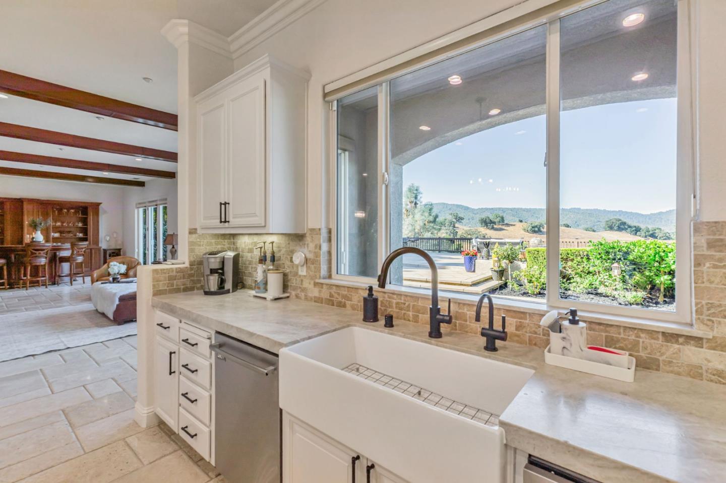 Detail Gallery Image 12 of 48 For 2320 Stonecress St, Gilroy,  CA 95020 - 5 Beds | 5/1 Baths