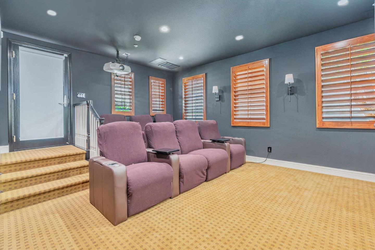 Detail Gallery Image 17 of 48 For 2320 Stonecress St, Gilroy,  CA 95020 - 5 Beds | 5/1 Baths