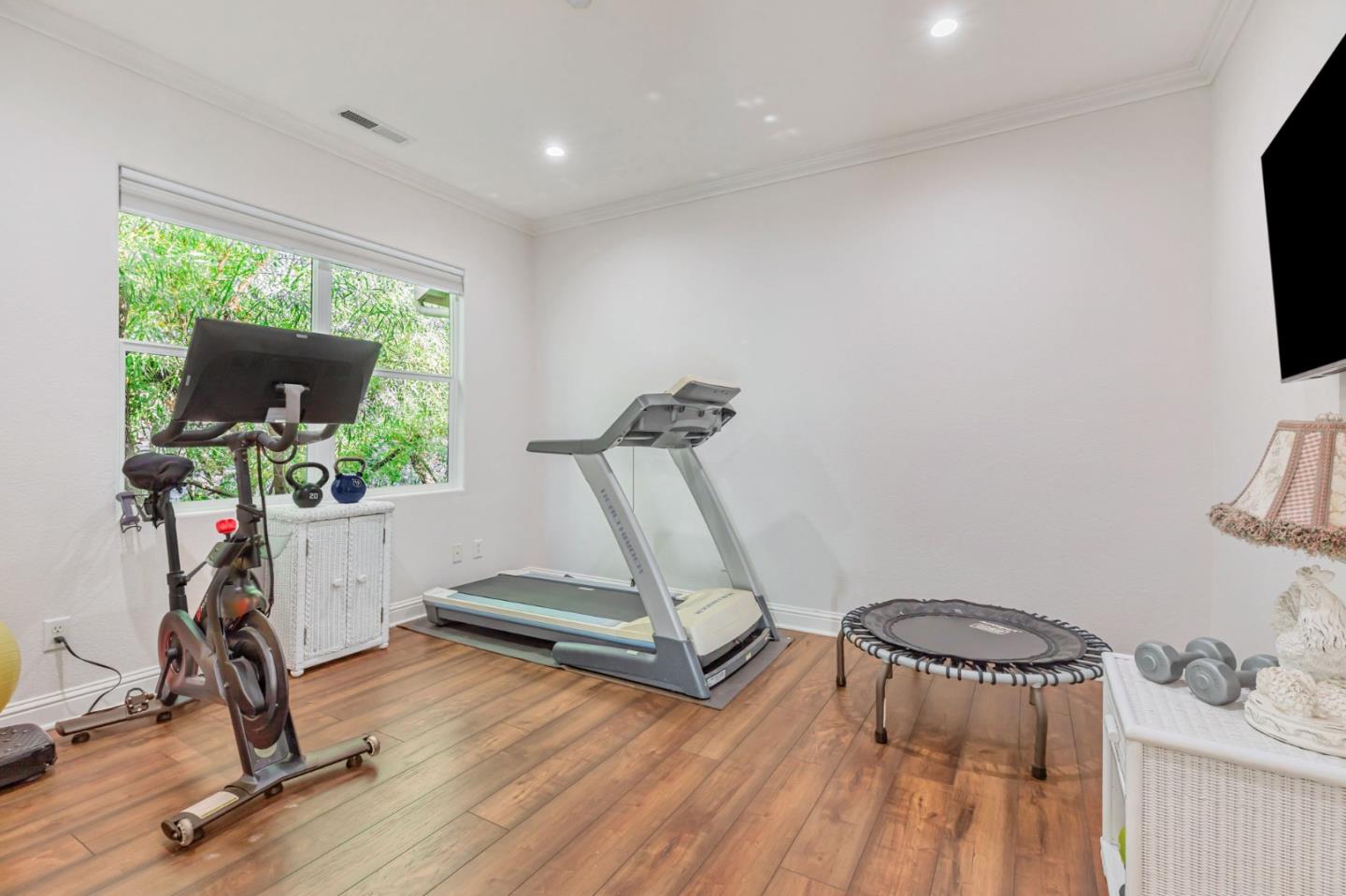 Detail Gallery Image 24 of 48 For 2320 Stonecress St, Gilroy,  CA 95020 - 5 Beds | 5/1 Baths