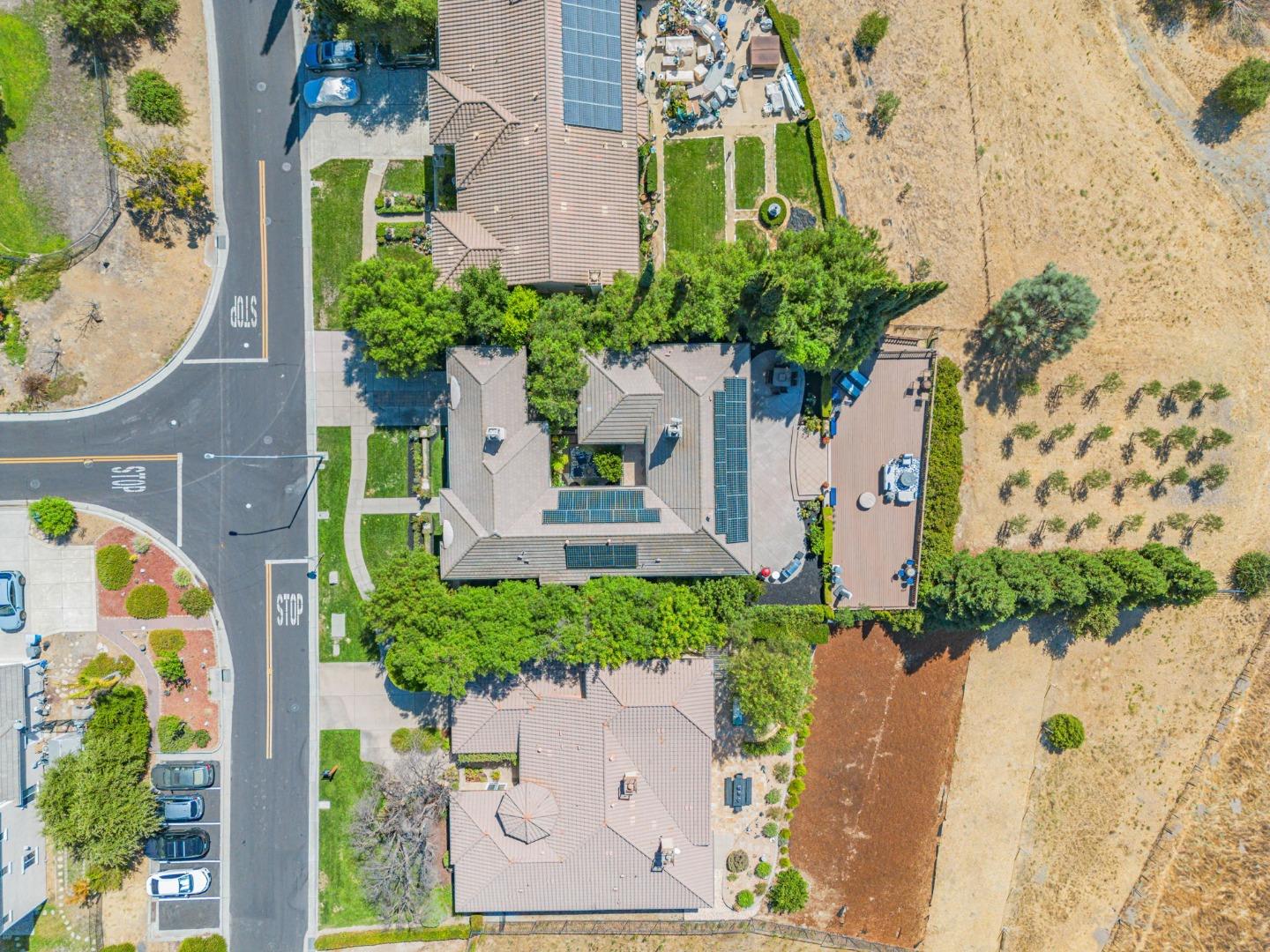 Detail Gallery Image 40 of 48 For 2320 Stonecress St, Gilroy,  CA 95020 - 5 Beds | 5/1 Baths