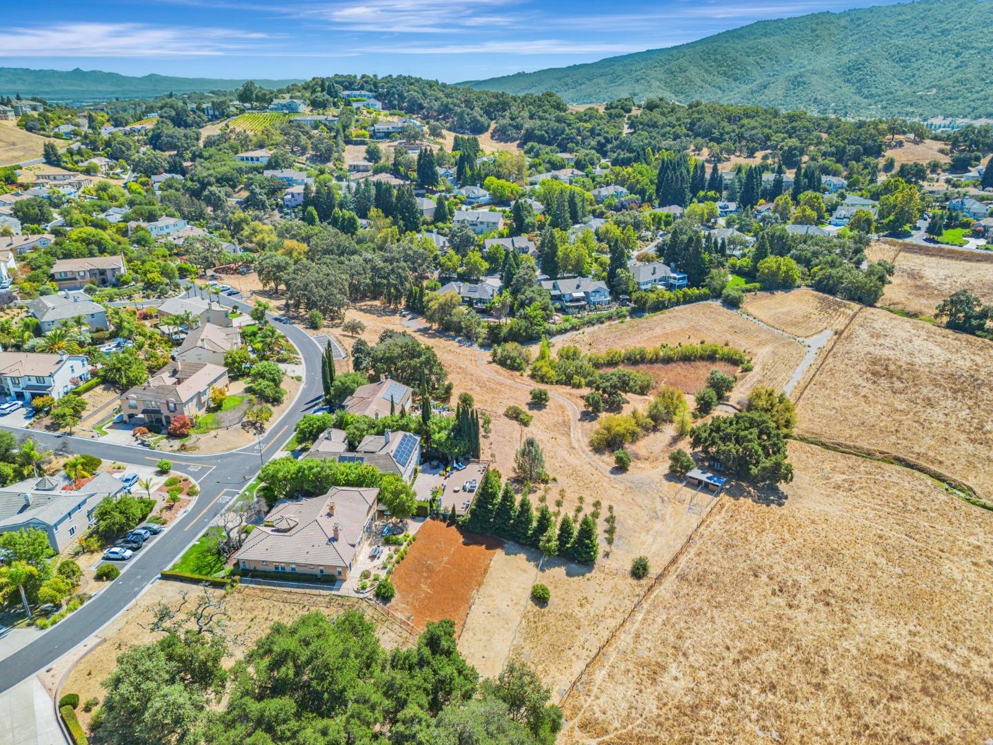 Detail Gallery Image 42 of 48 For 2320 Stonecress St, Gilroy,  CA 95020 - 5 Beds | 5/1 Baths
