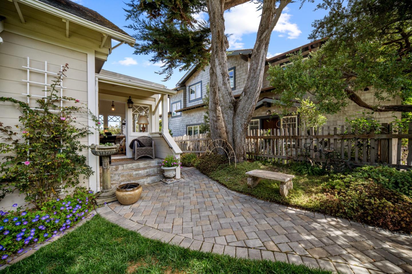 Detail Gallery Image 10 of 41 For 187 Sloat Ave, Pacific Grove,  CA 93950 - 3 Beds | 2/1 Baths
