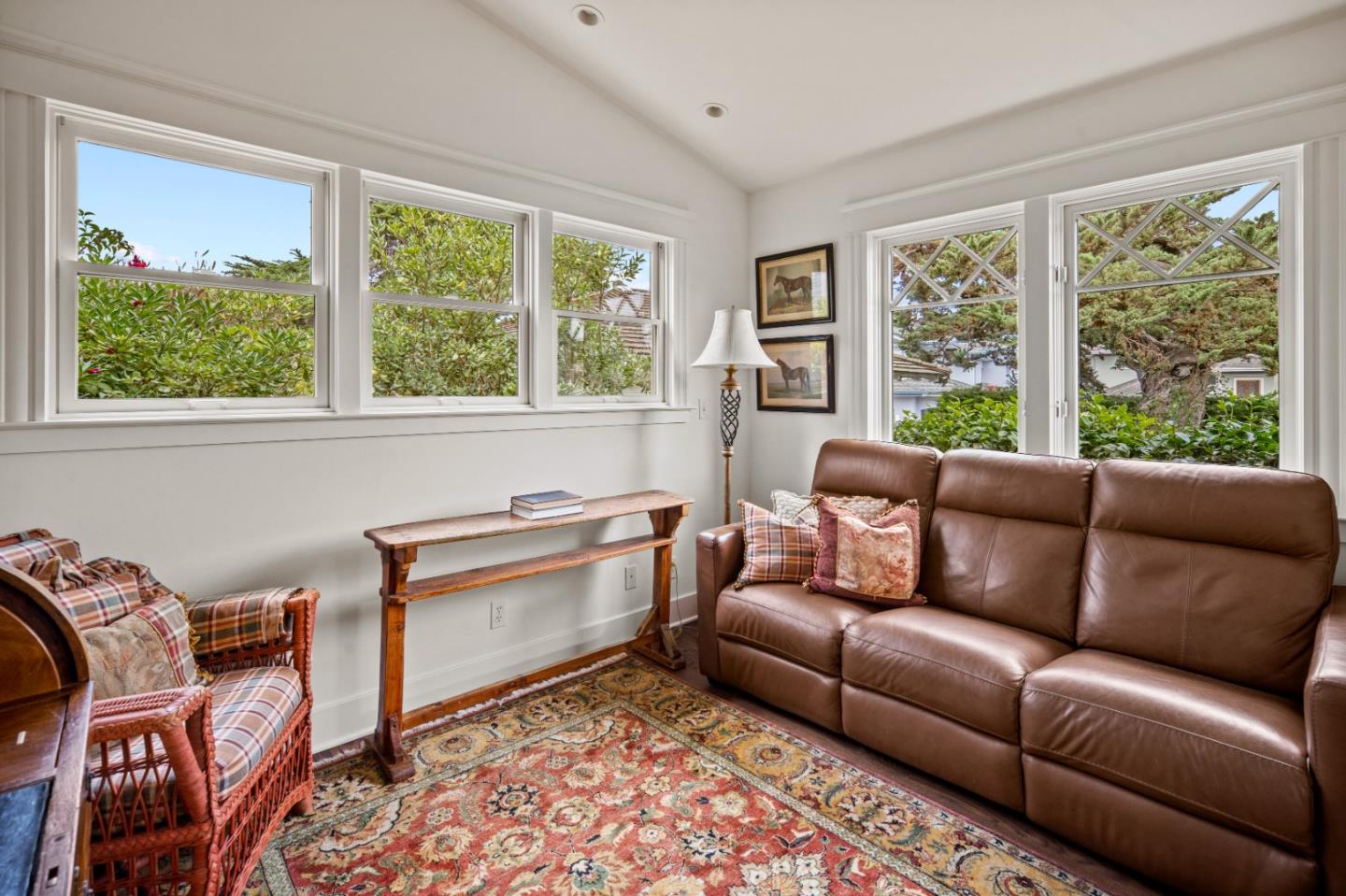 Detail Gallery Image 20 of 41 For 187 Sloat Ave, Pacific Grove,  CA 93950 - 3 Beds | 2/1 Baths