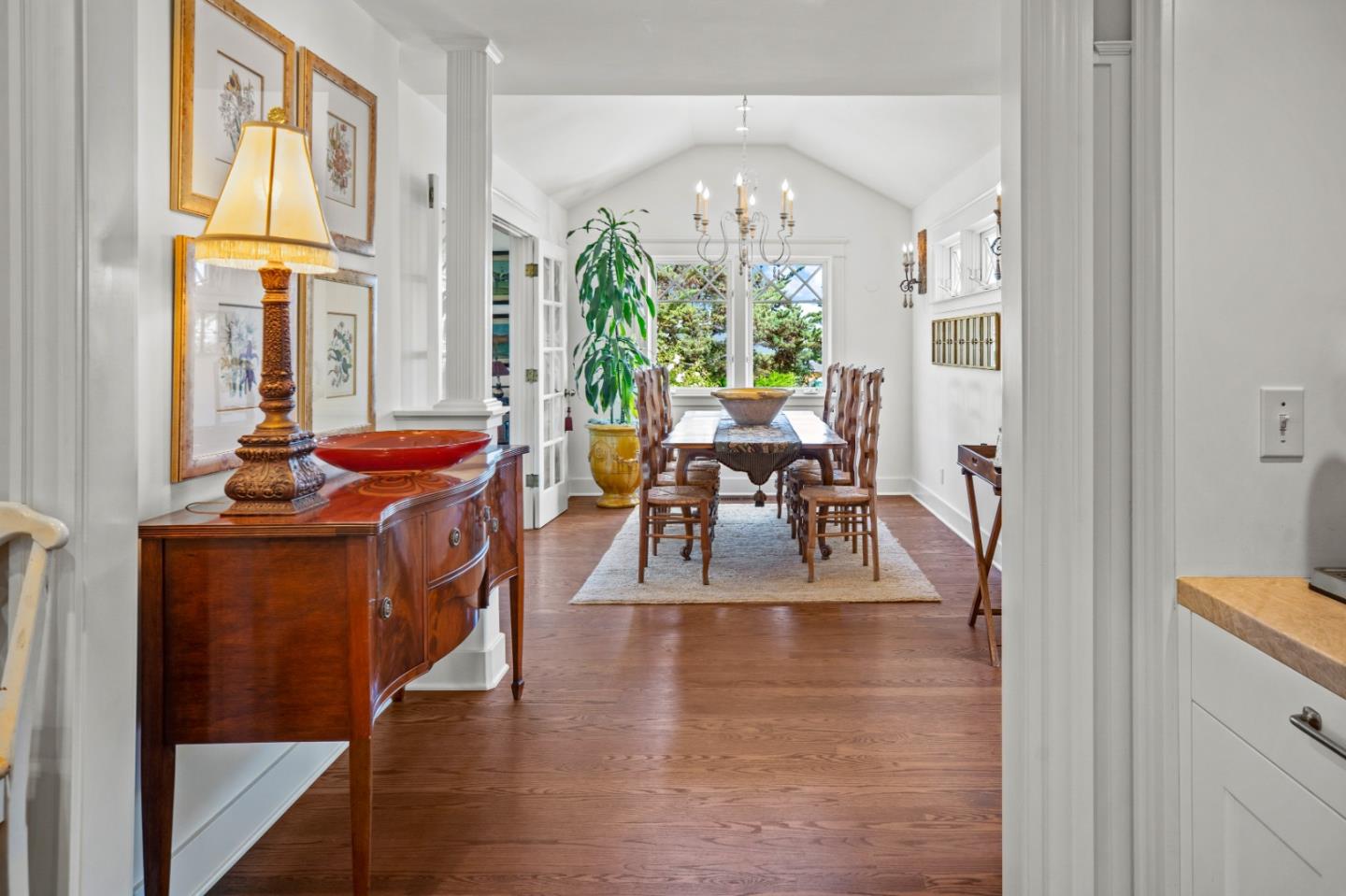Detail Gallery Image 4 of 41 For 187 Sloat Ave, Pacific Grove,  CA 93950 - 3 Beds | 2/1 Baths