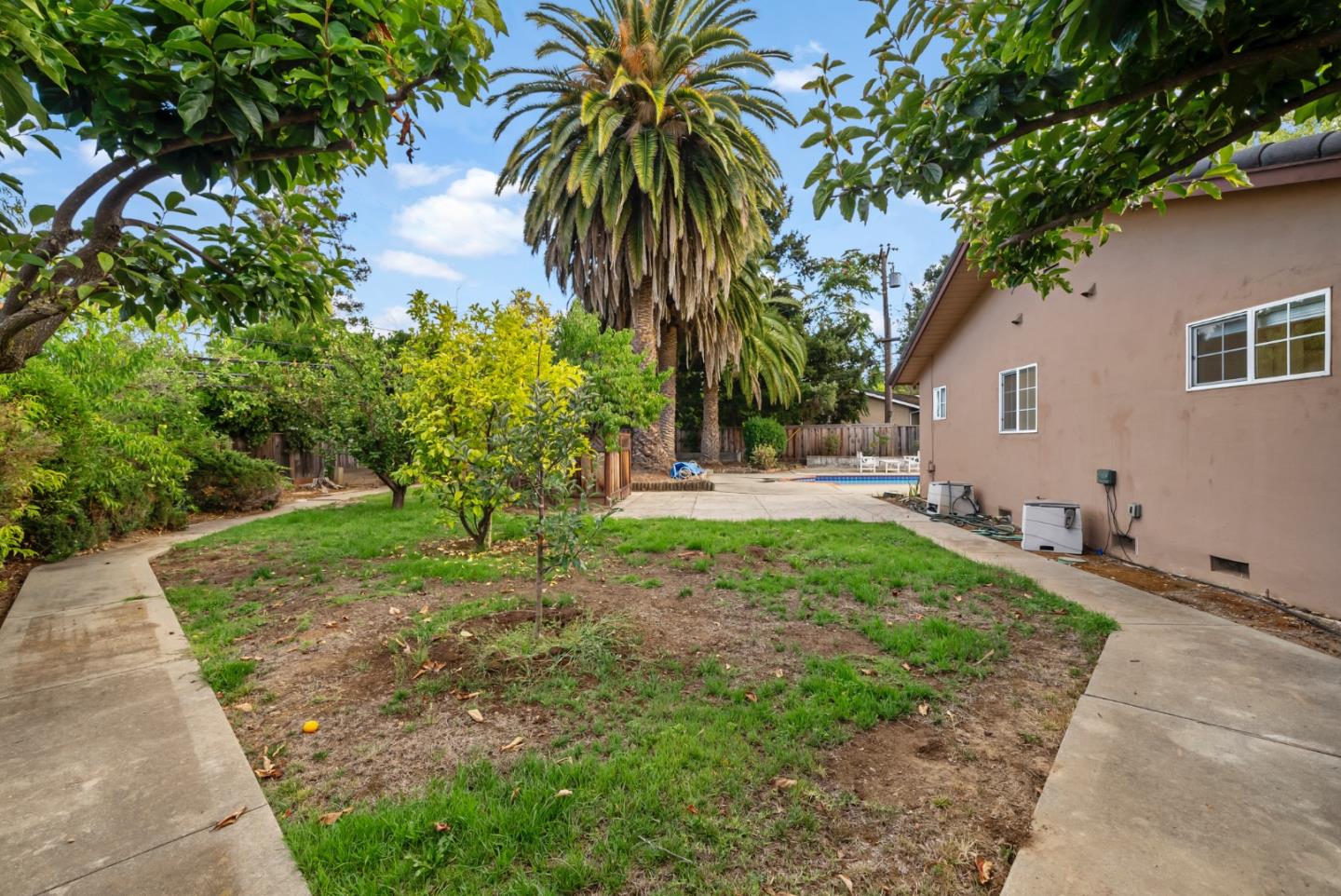 Detail Gallery Image 63 of 81 For 12790 Glen Arbor Ct, Saratoga,  CA 95070 - 4 Beds | 3 Baths