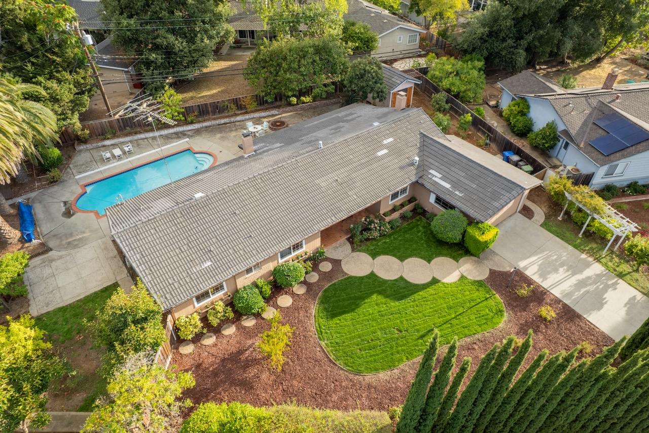 Detail Gallery Image 74 of 81 For 12790 Glen Arbor Ct, Saratoga,  CA 95070 - 4 Beds | 3 Baths