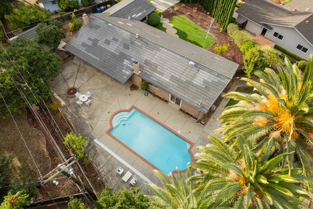 Detail Gallery Image 76 of 81 For 12790 Glen Arbor Ct, Saratoga,  CA 95070 - 4 Beds | 3 Baths