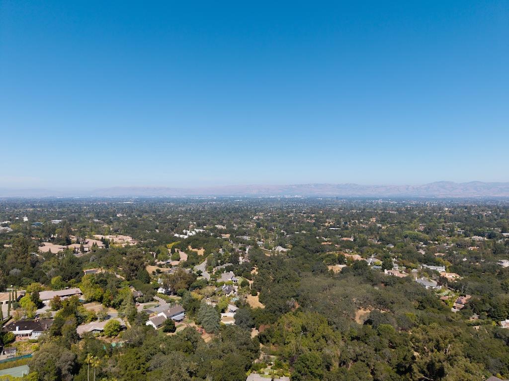 Detail Gallery Image 6 of 7 For 15050 Oriole Rd, Saratoga,  CA 95070 - 5 Beds | 4 Baths