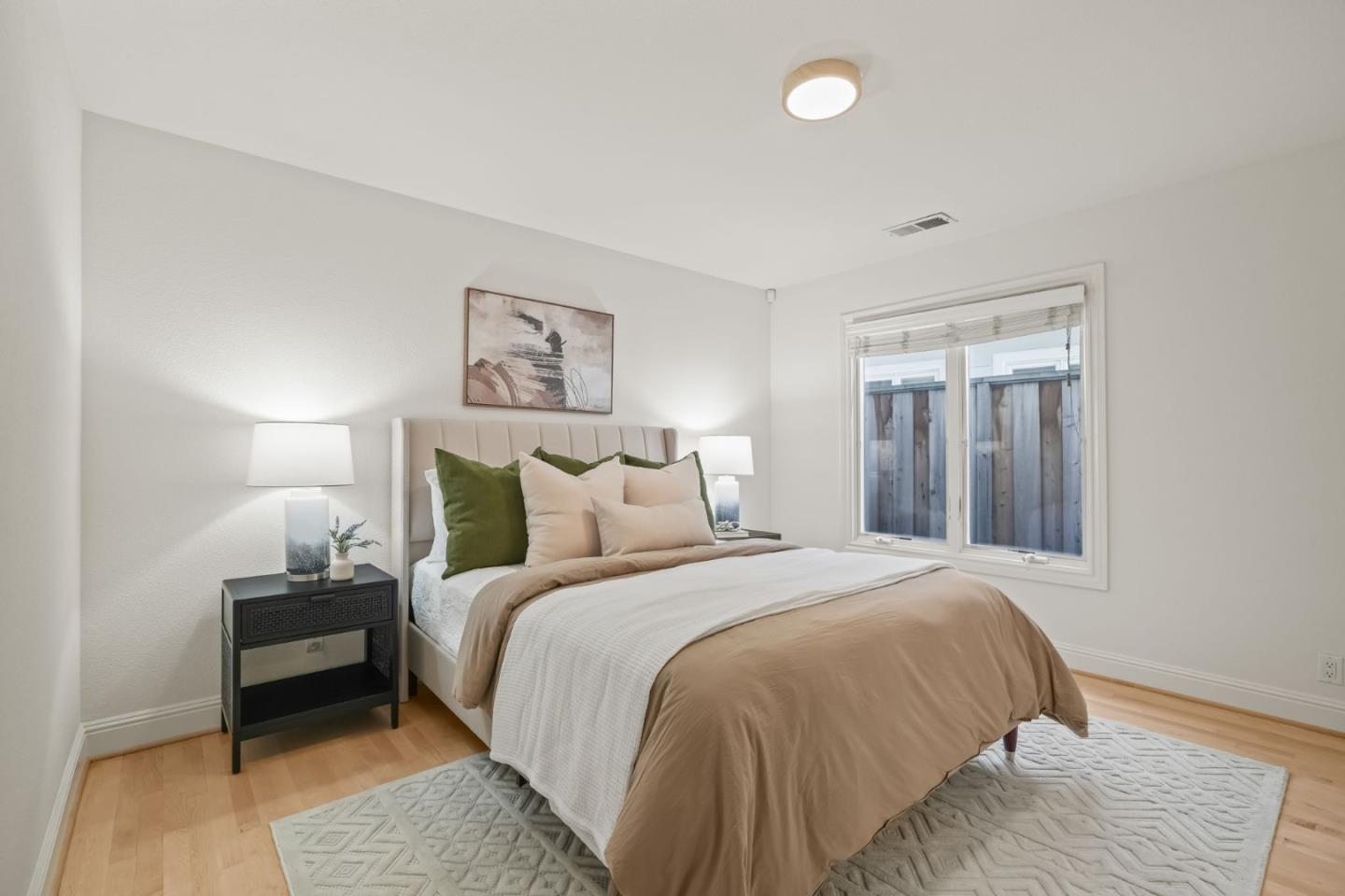 Detail Gallery Image 12 of 30 For 888 Sea Island Ln, Foster City,  CA 94404 - 5 Beds | 4/1 Baths