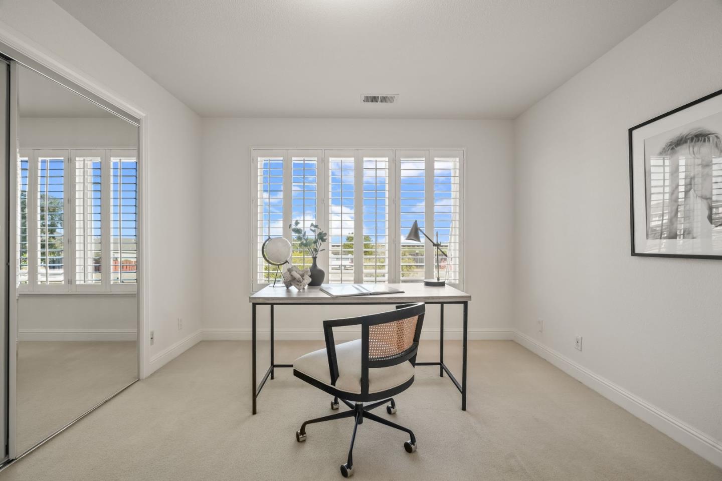 Detail Gallery Image 17 of 30 For 888 Sea Island Ln, Foster City,  CA 94404 - 5 Beds | 4/1 Baths