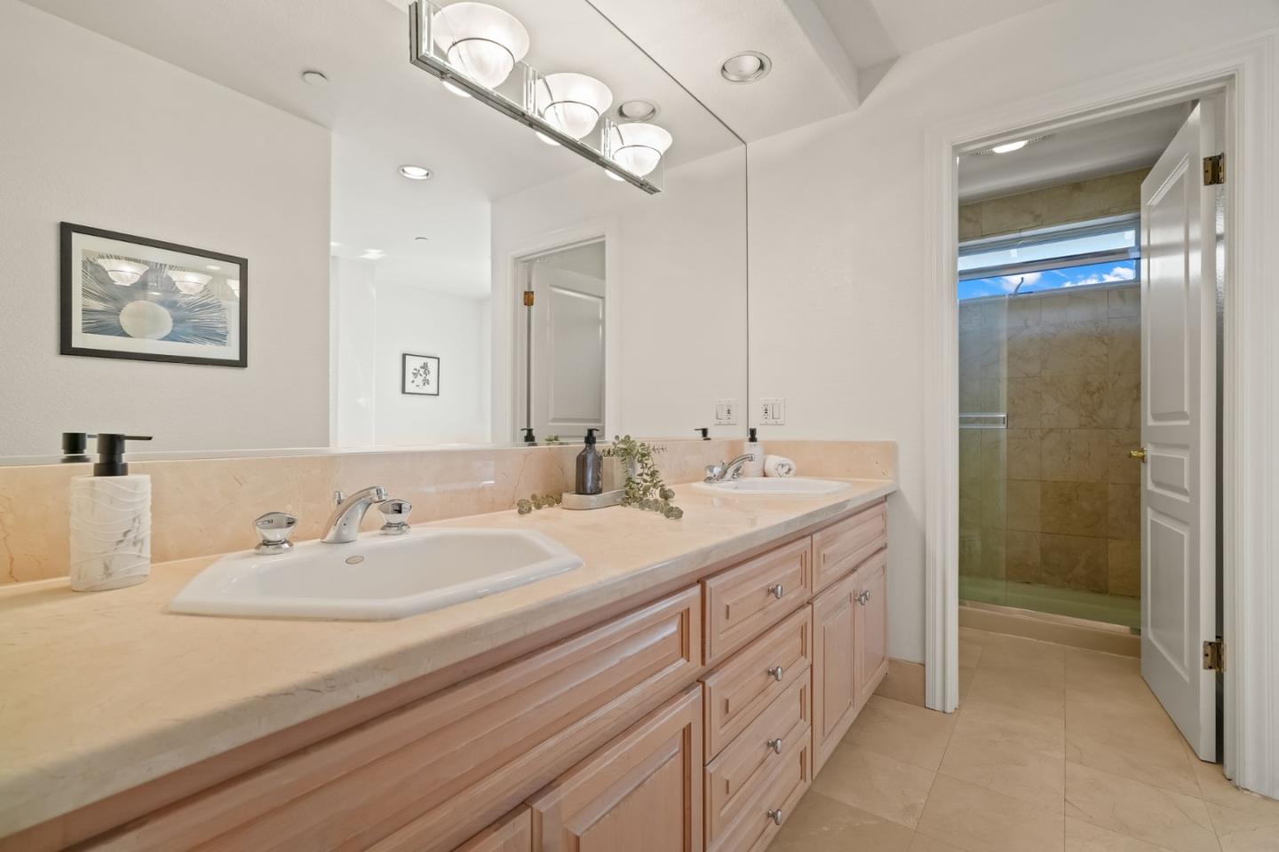 Detail Gallery Image 24 of 30 For 888 Sea Island Ln, Foster City,  CA 94404 - 5 Beds | 4/1 Baths