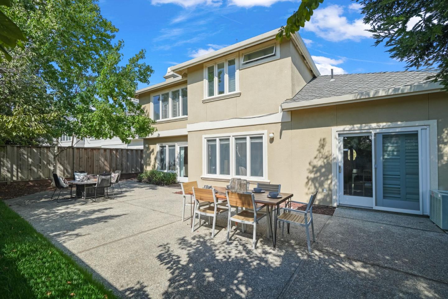 Detail Gallery Image 30 of 30 For 888 Sea Island Ln, Foster City,  CA 94404 - 5 Beds | 4/1 Baths