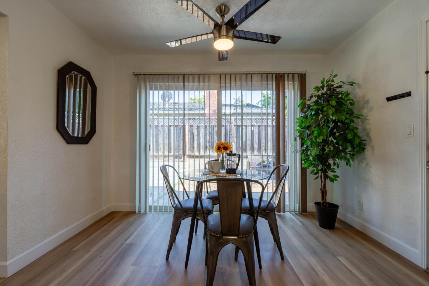 Detail Gallery Image 15 of 27 For 3434 Dominick Ct, San Jose,  CA 95127 - 3 Beds | 2 Baths