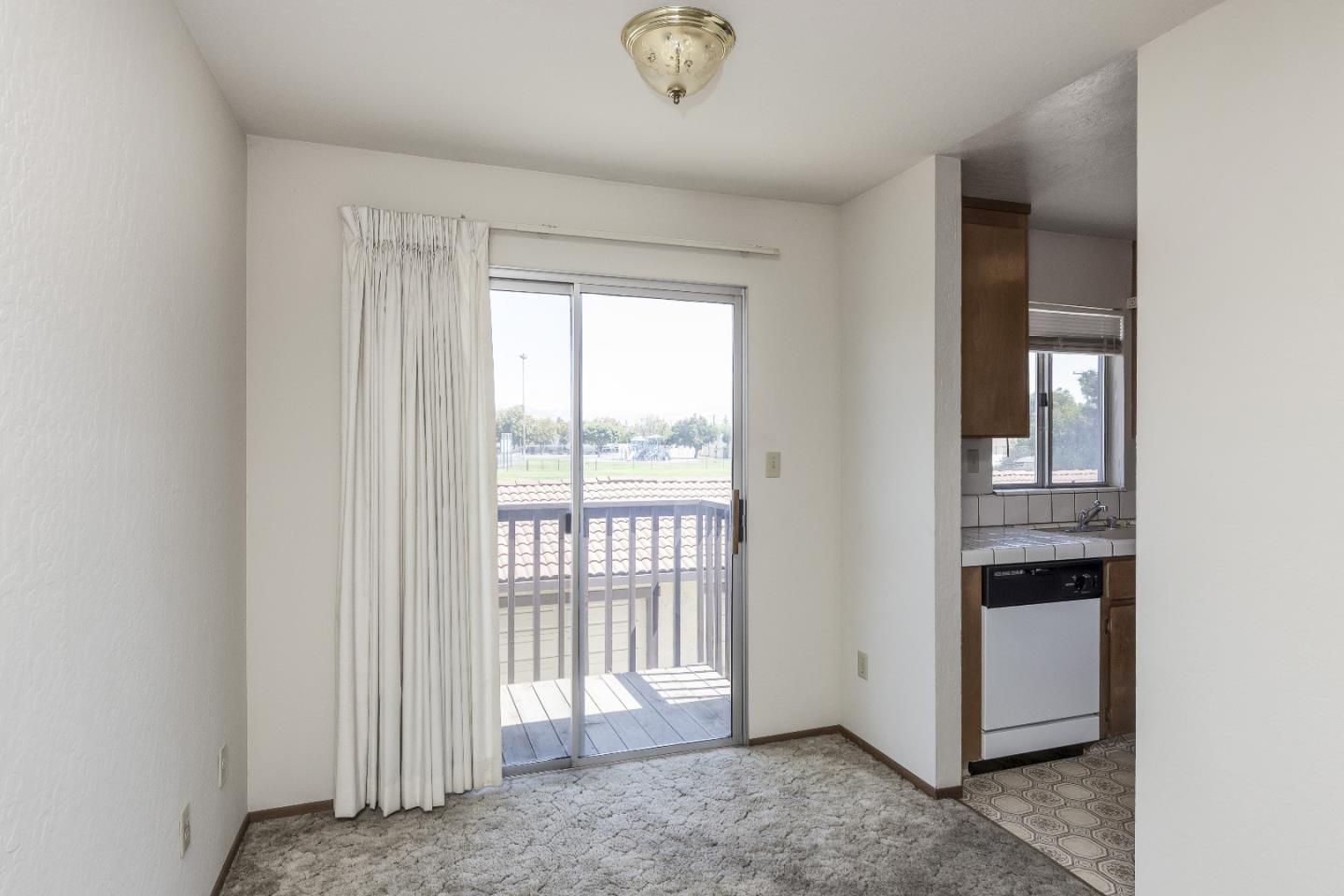 Detail Gallery Image 11 of 25 For 177 Monroe St #8,  Santa Clara,  CA 95050 - 2 Beds | 1 Baths