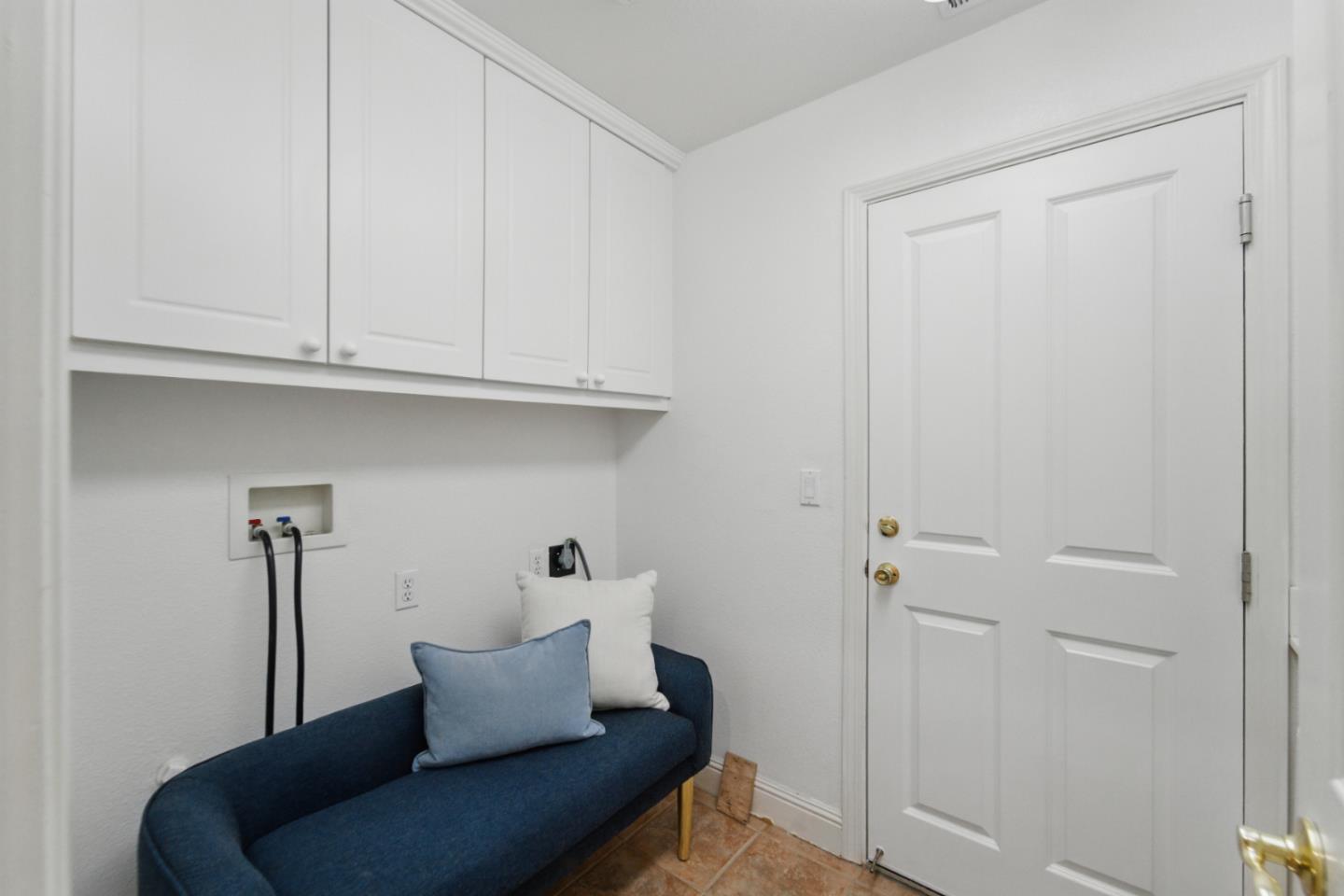 Detail Gallery Image 38 of 77 For 4769 Whitetail Ln, San Jose,  CA 95138 - 6 Beds | 3/1 Baths