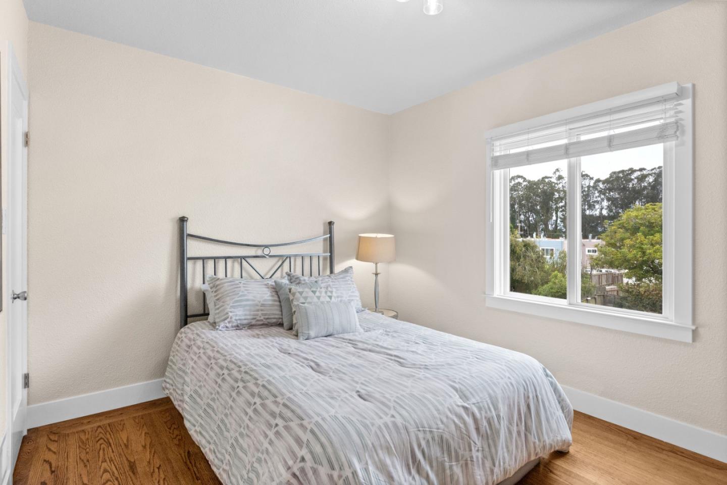 Detail Gallery Image 24 of 42 For 140 Saint Charles Ave, San Francisco,  CA 94132 - 2 Beds | 1 Baths