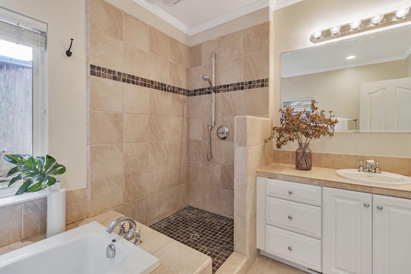 Detail Gallery Image 30 of 71 For 241 42nd Ave, San Mateo,  CA 94403 - 5 Beds | 4 Baths