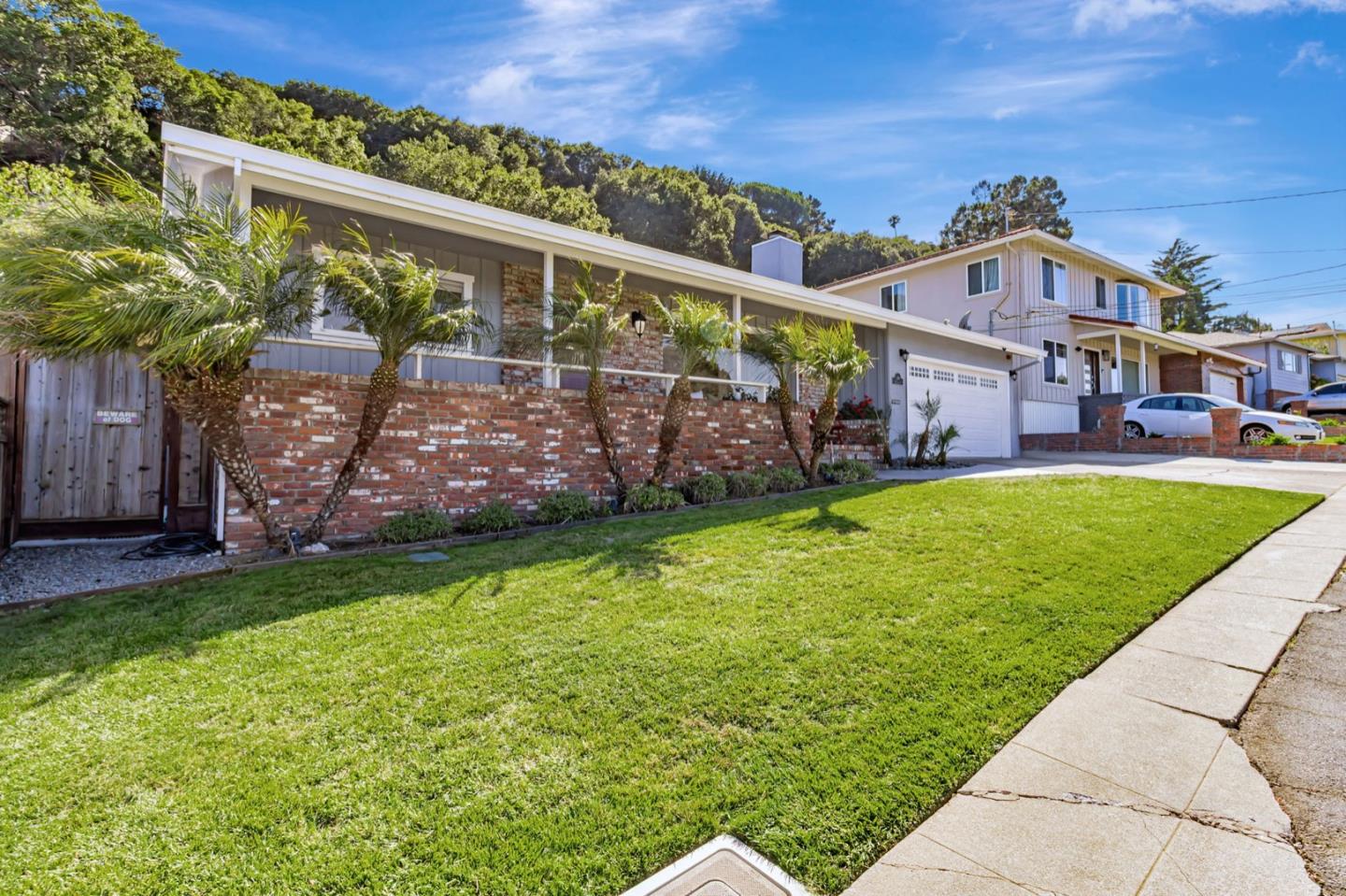 Detail Gallery Image 4 of 71 For 241 42nd Ave, San Mateo,  CA 94403 - 5 Beds | 4 Baths