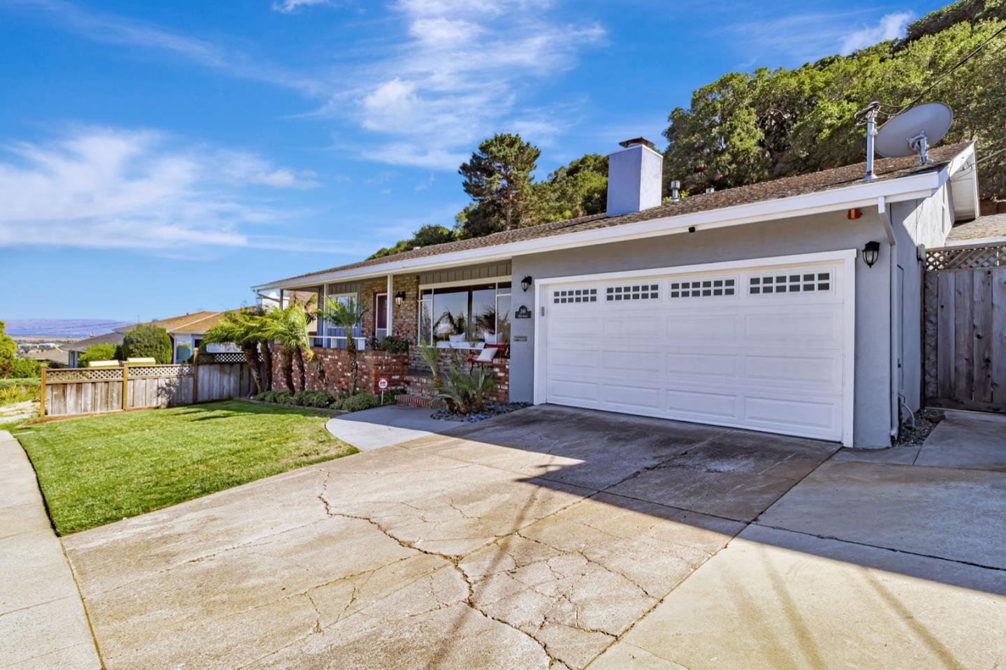 Detail Gallery Image 5 of 71 For 241 42nd Ave, San Mateo,  CA 94403 - 5 Beds | 4 Baths