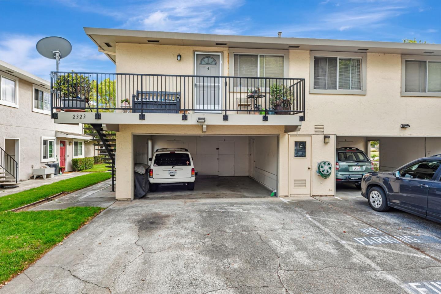 Detail Gallery Image 4 of 17 For 2323 Samaritan Dr #4,  San Jose,  CA 95124 - 2 Beds | 1 Baths