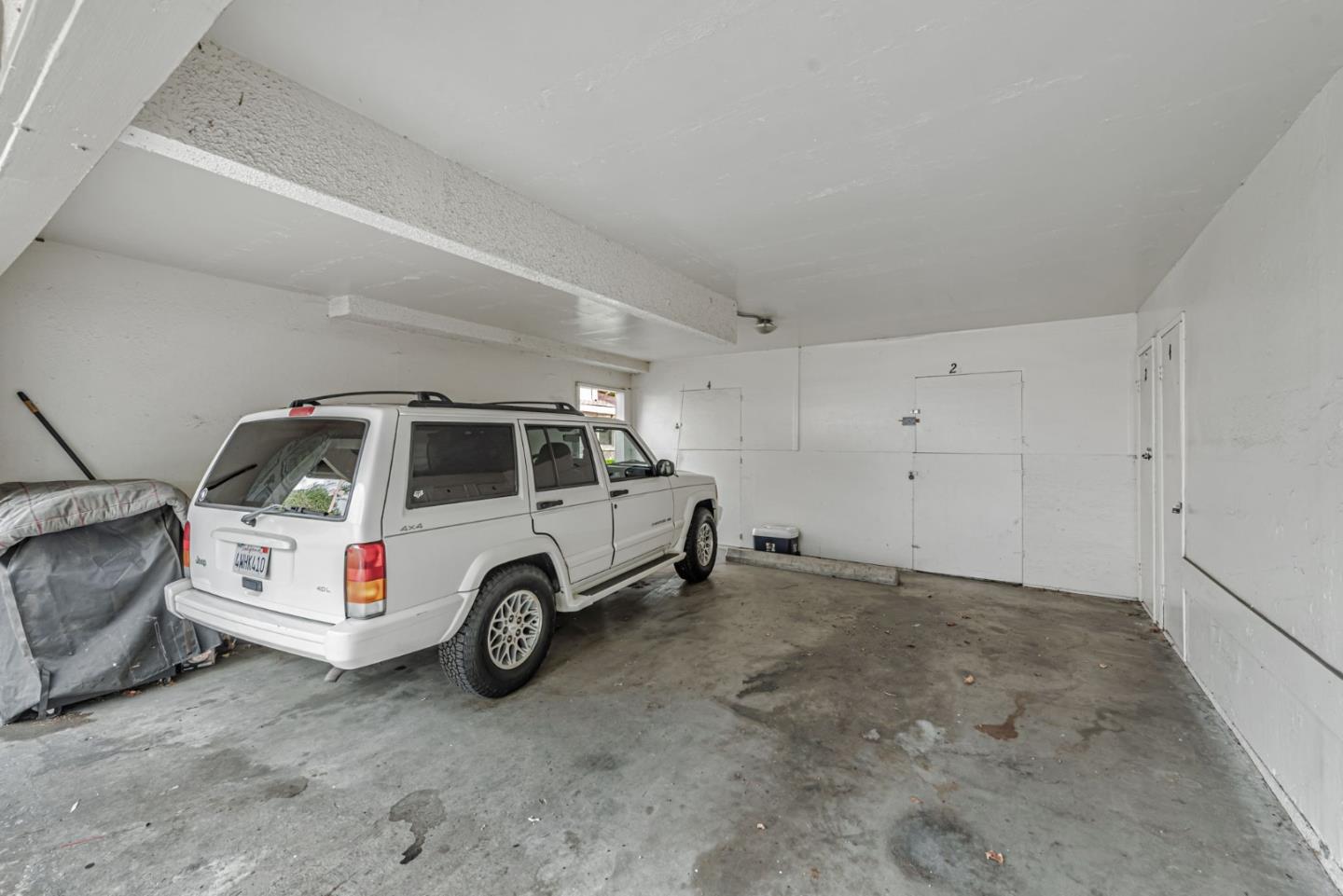 Detail Gallery Image 8 of 17 For 2323 Samaritan Dr #4,  San Jose,  CA 95124 - 2 Beds | 1 Baths