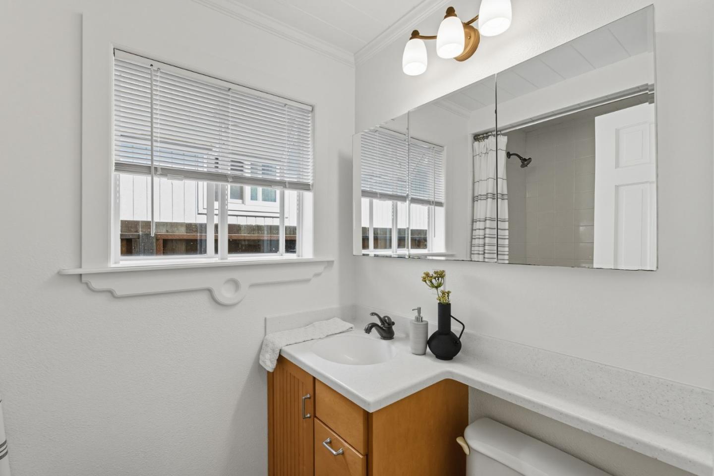 Detail Gallery Image 16 of 66 For 330 Avenue Cabrillo, El Granada,  CA 94018 - 2 Beds | 1 Baths