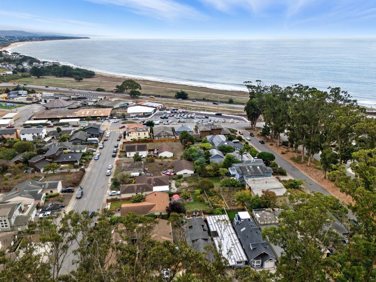 Detail Gallery Image 64 of 66 For 330 Avenue Cabrillo, El Granada,  CA 94018 - 2 Beds | 1 Baths