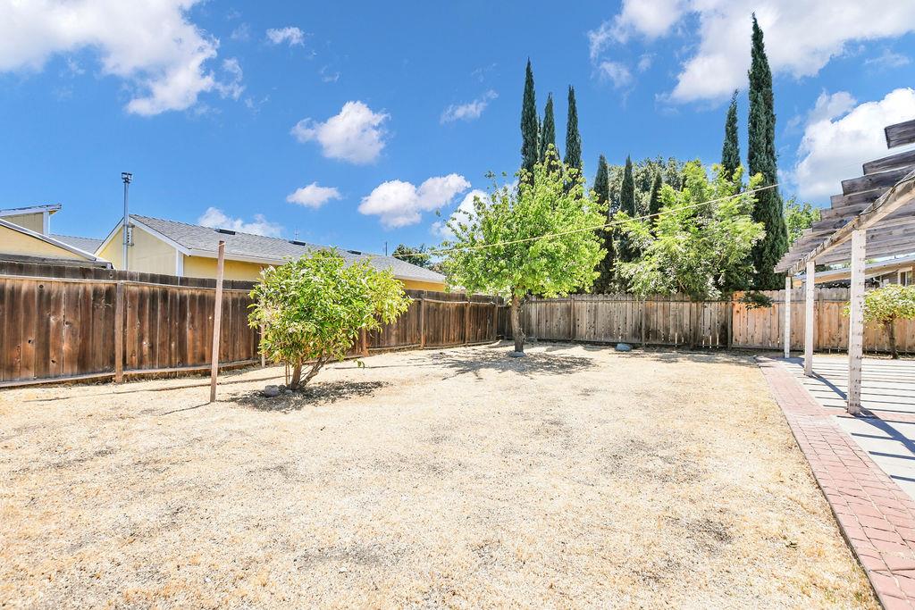Detail Gallery Image 20 of 21 For 1919 Birch Ave, Antioch,  CA 94509 - 3 Beds | 1 Baths