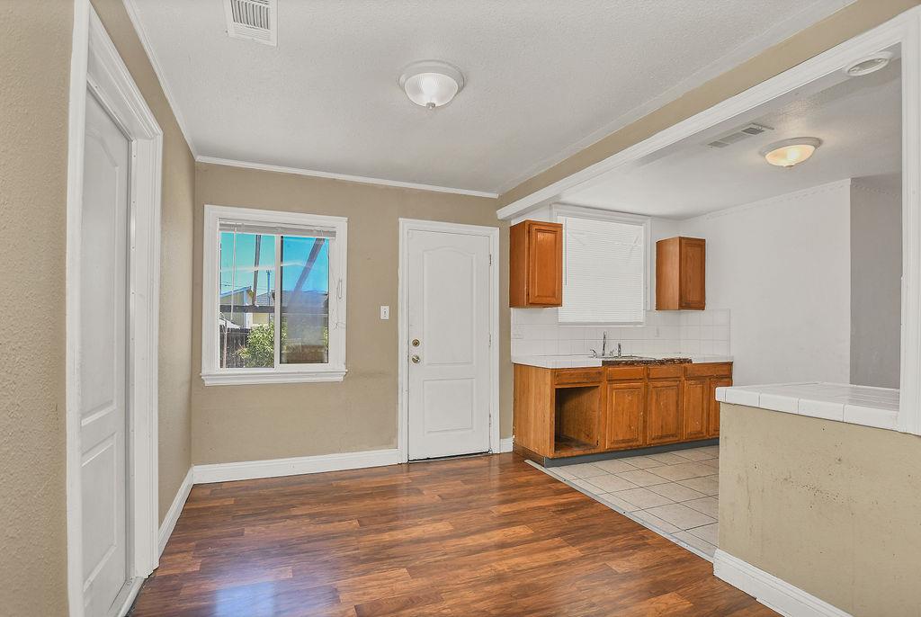 Detail Gallery Image 7 of 21 For 1919 Birch Ave, Antioch,  CA 94509 - 3 Beds | 1 Baths