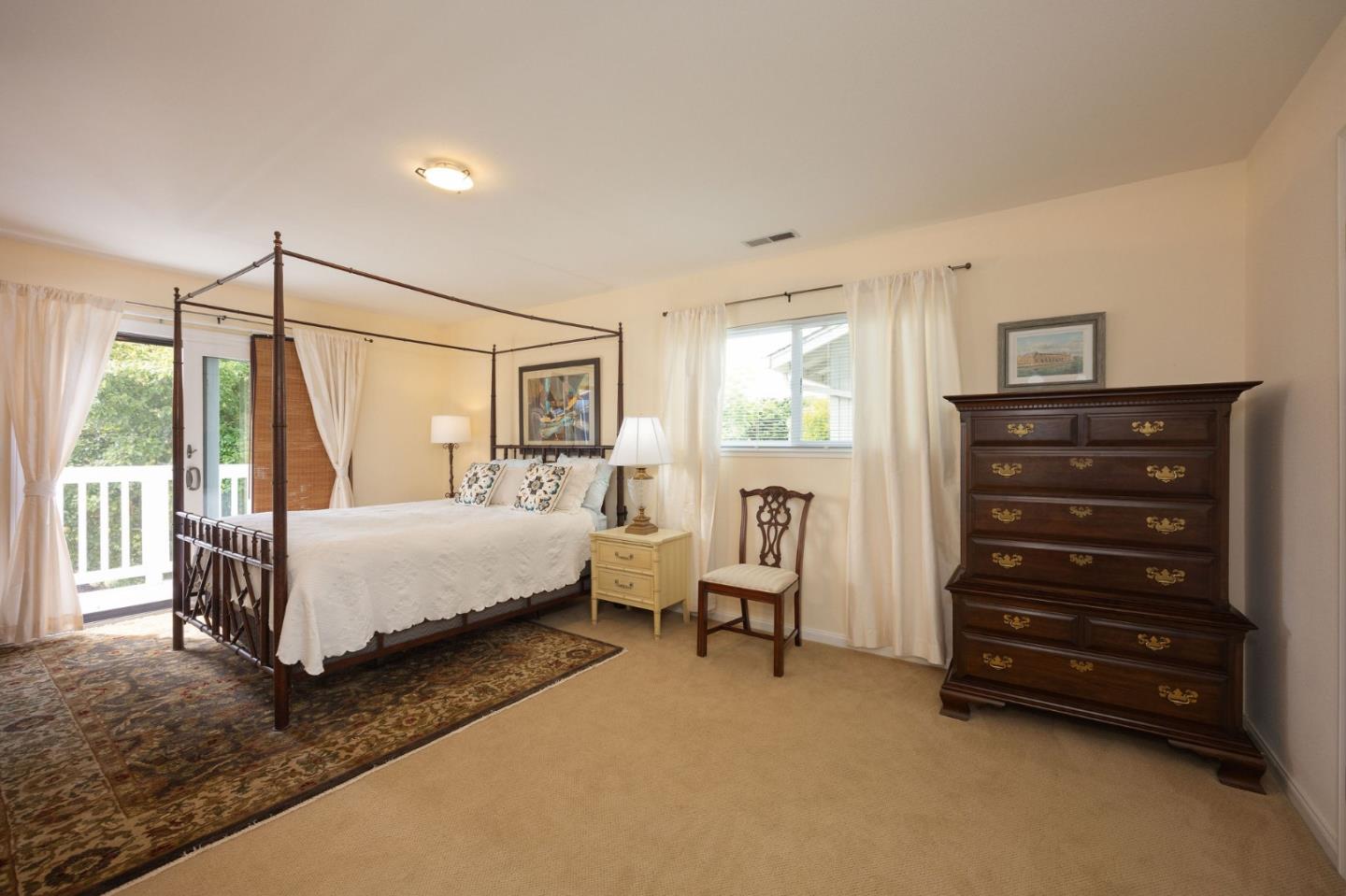Detail Gallery Image 15 of 32 For 336 Miramontes Ave, Half Moon Bay,  CA 94019 - 4 Beds | 2/1 Baths