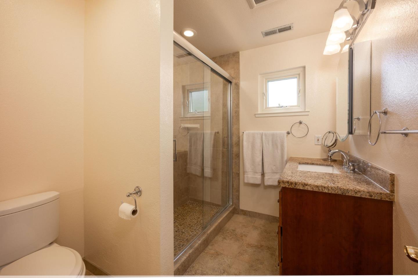 Detail Gallery Image 17 of 32 For 336 Miramontes Ave, Half Moon Bay,  CA 94019 - 4 Beds | 2/1 Baths