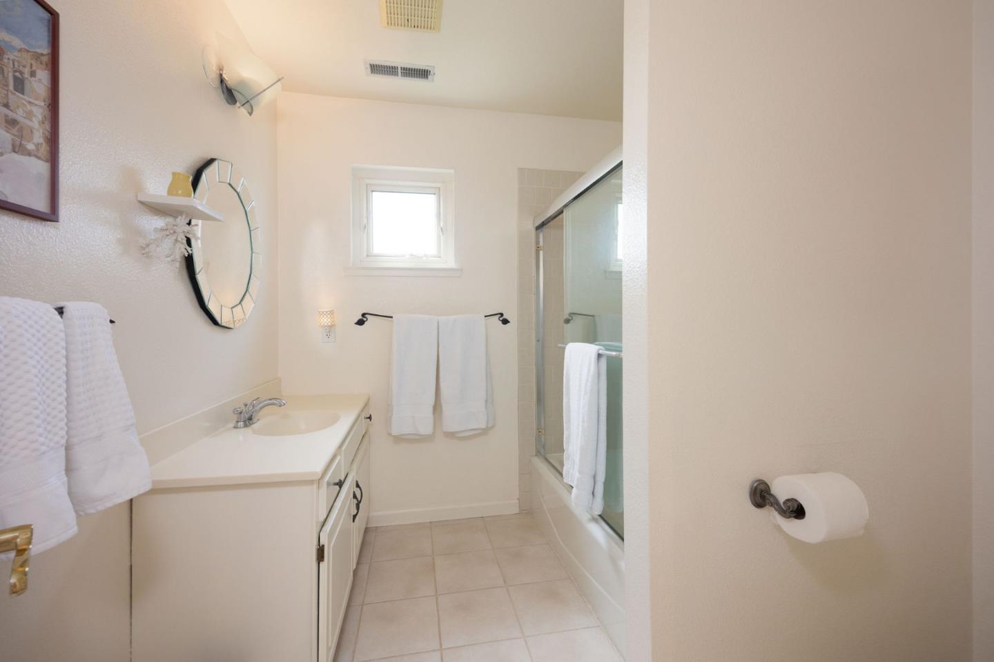 Detail Gallery Image 23 of 32 For 336 Miramontes Ave, Half Moon Bay,  CA 94019 - 4 Beds | 2/1 Baths