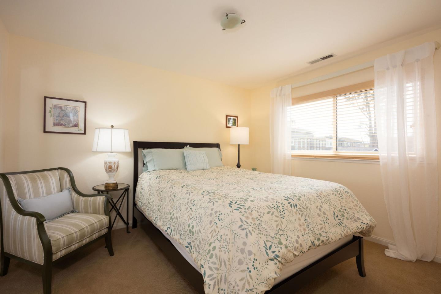 Detail Gallery Image 24 of 32 For 336 Miramontes Ave, Half Moon Bay,  CA 94019 - 4 Beds | 2/1 Baths