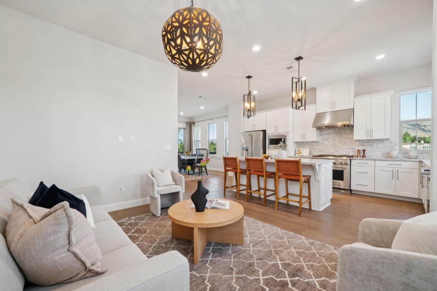Detail Gallery Image 15 of 32 For 1566 Hidden Creek Ln, Milpitas,  CA 95035 - 4 Beds | 3/1 Baths