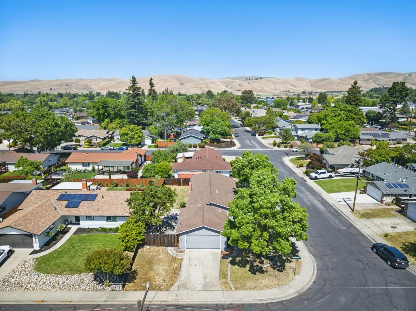 Detail Gallery Image 39 of 40 For 1693 Greentree Dr, Concord,  CA 94521 - 3 Beds | 2 Baths