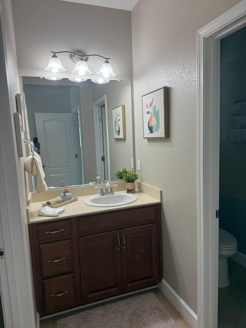 Detail Gallery Image 16 of 44 For 7722 Curry Dr, Gilroy,  CA 95020 - 5 Beds | 4/1 Baths