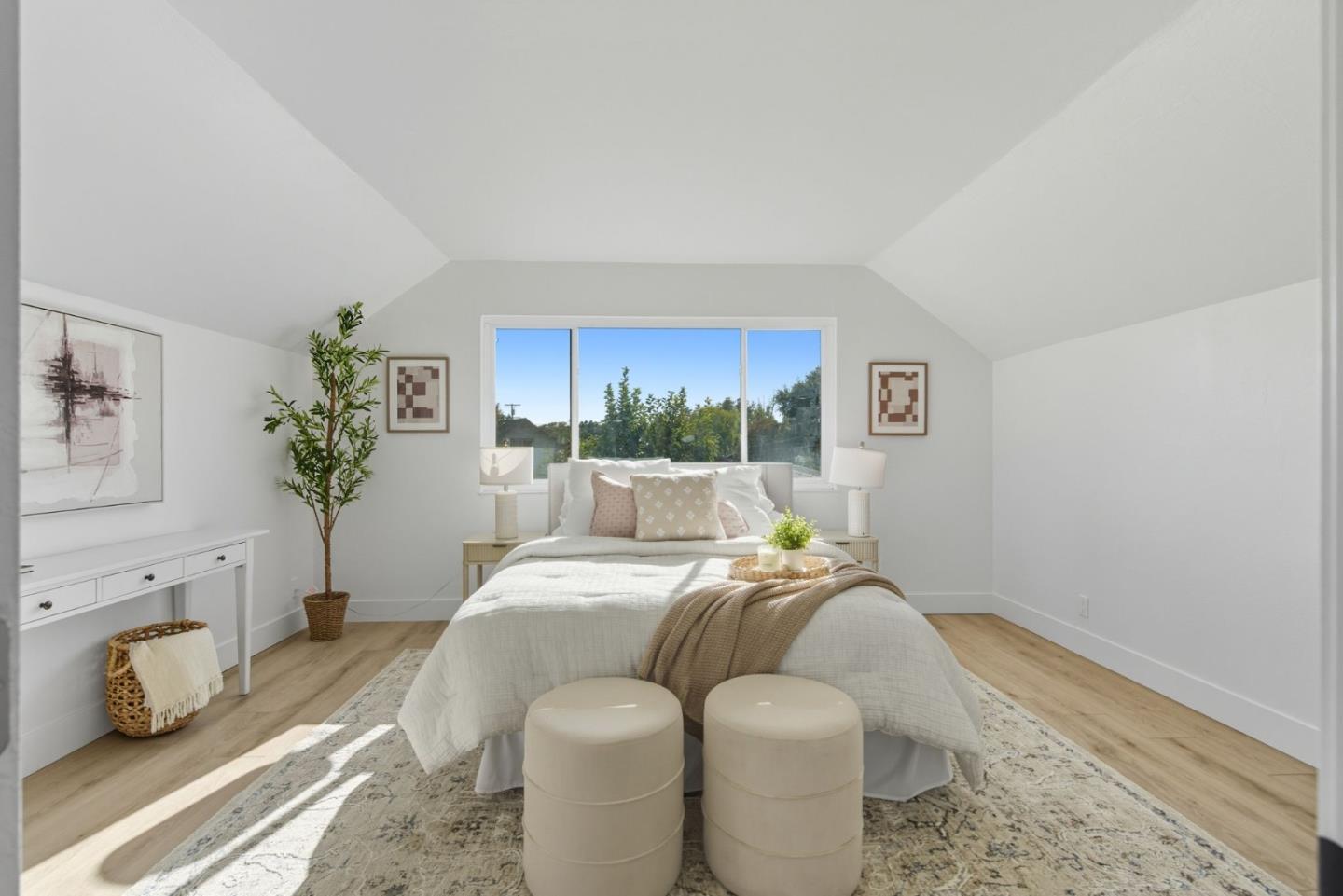 Detail Gallery Image 14 of 22 For 1640 Amhurst, Concord,  CA 94518 - 4 Beds | 2 Baths