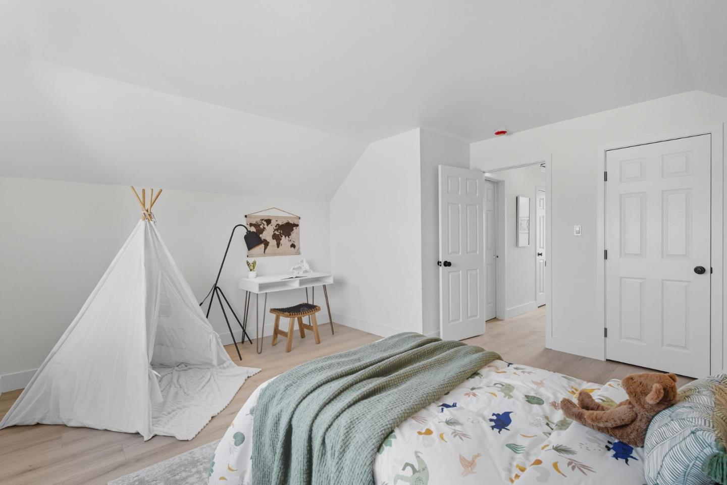 Detail Gallery Image 16 of 22 For 1640 Amhurst, Concord,  CA 94518 - 4 Beds | 2 Baths