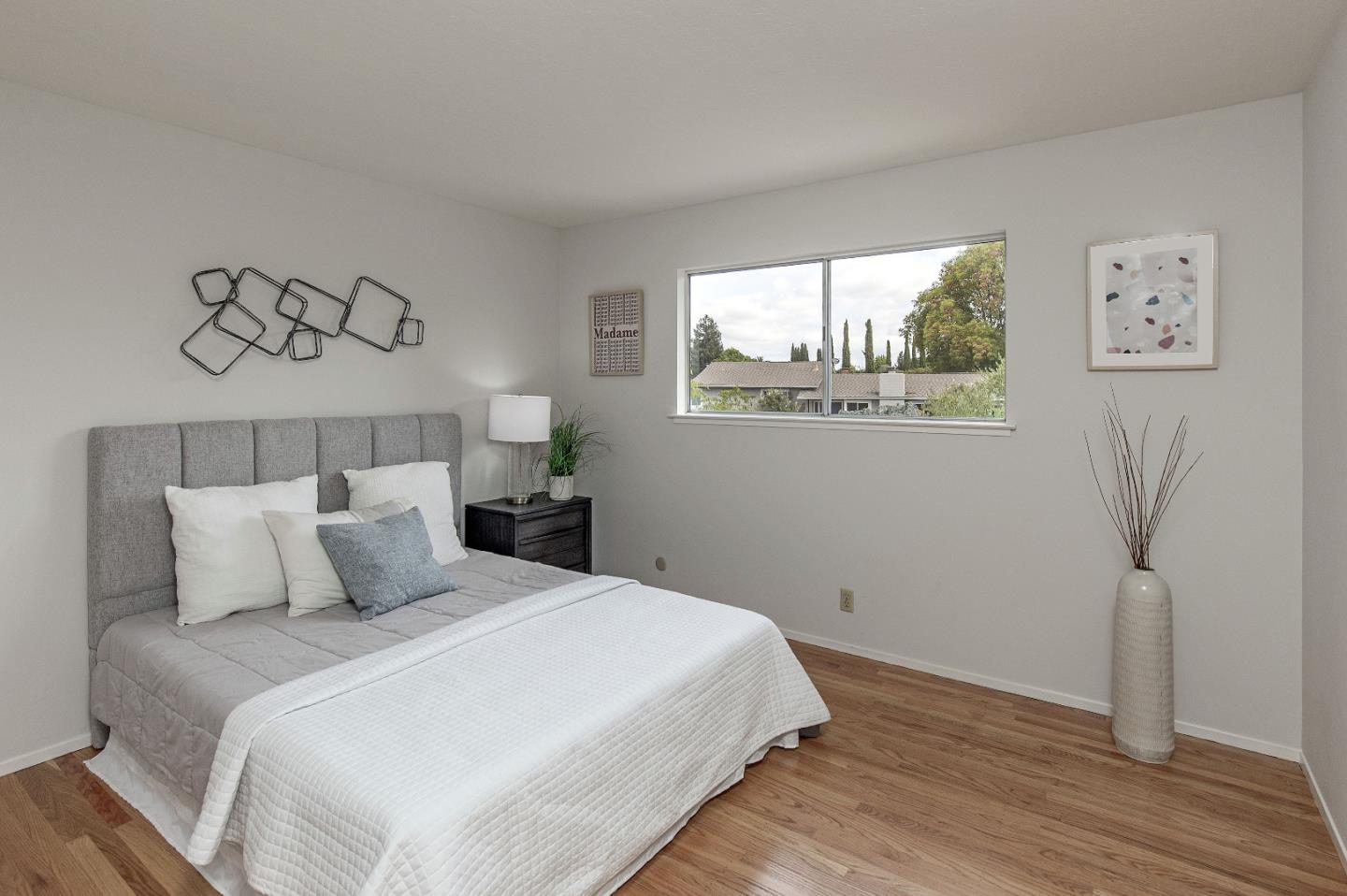 Detail Gallery Image 22 of 87 For 13199 Paramount Dr, Saratoga,  CA 95070 - 5 Beds | 3 Baths