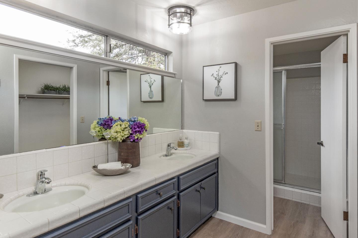 Detail Gallery Image 24 of 87 For 13199 Paramount Dr, Saratoga,  CA 95070 - 5 Beds | 3 Baths