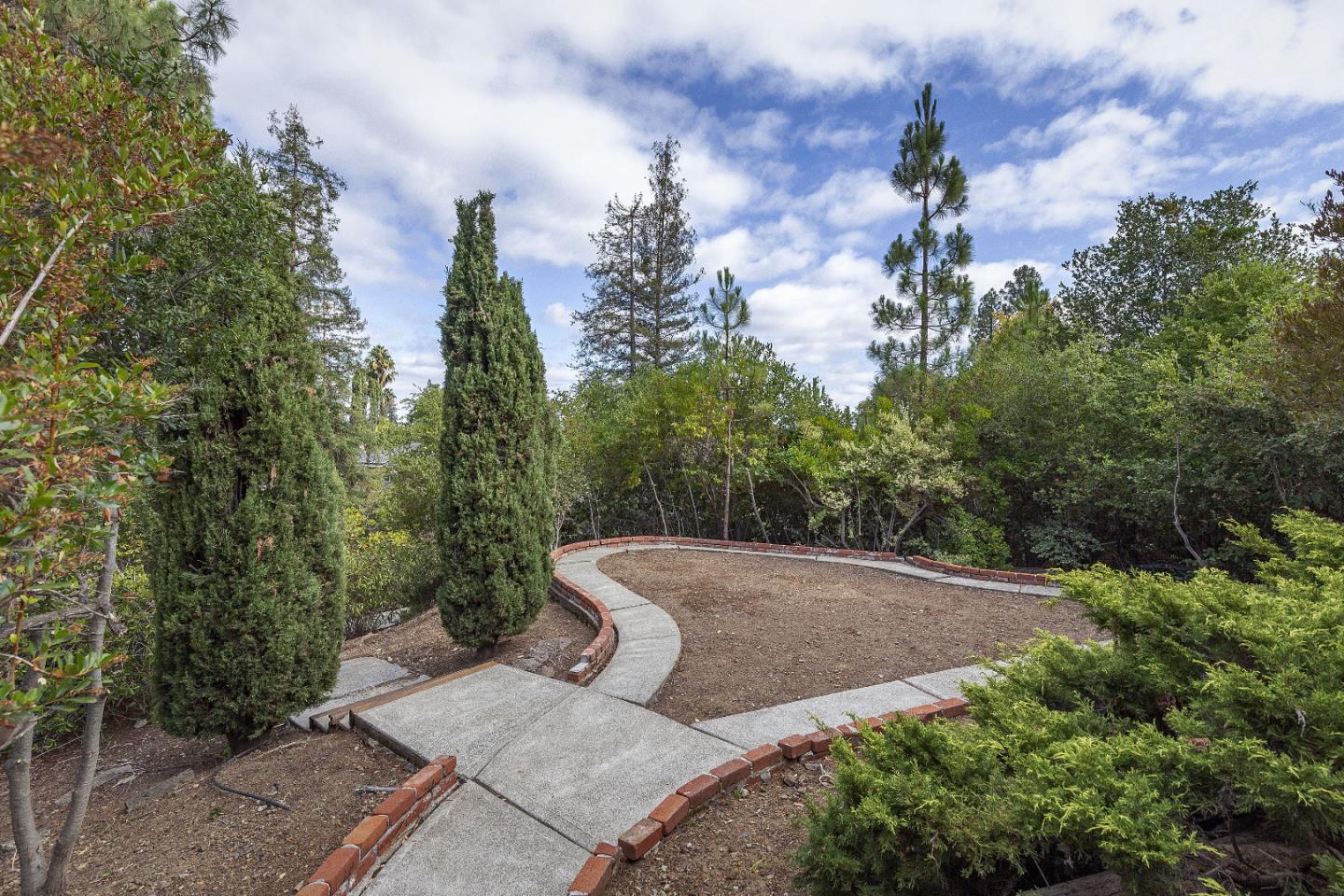Detail Gallery Image 85 of 87 For 13199 Paramount Dr, Saratoga,  CA 95070 - 5 Beds | 3 Baths